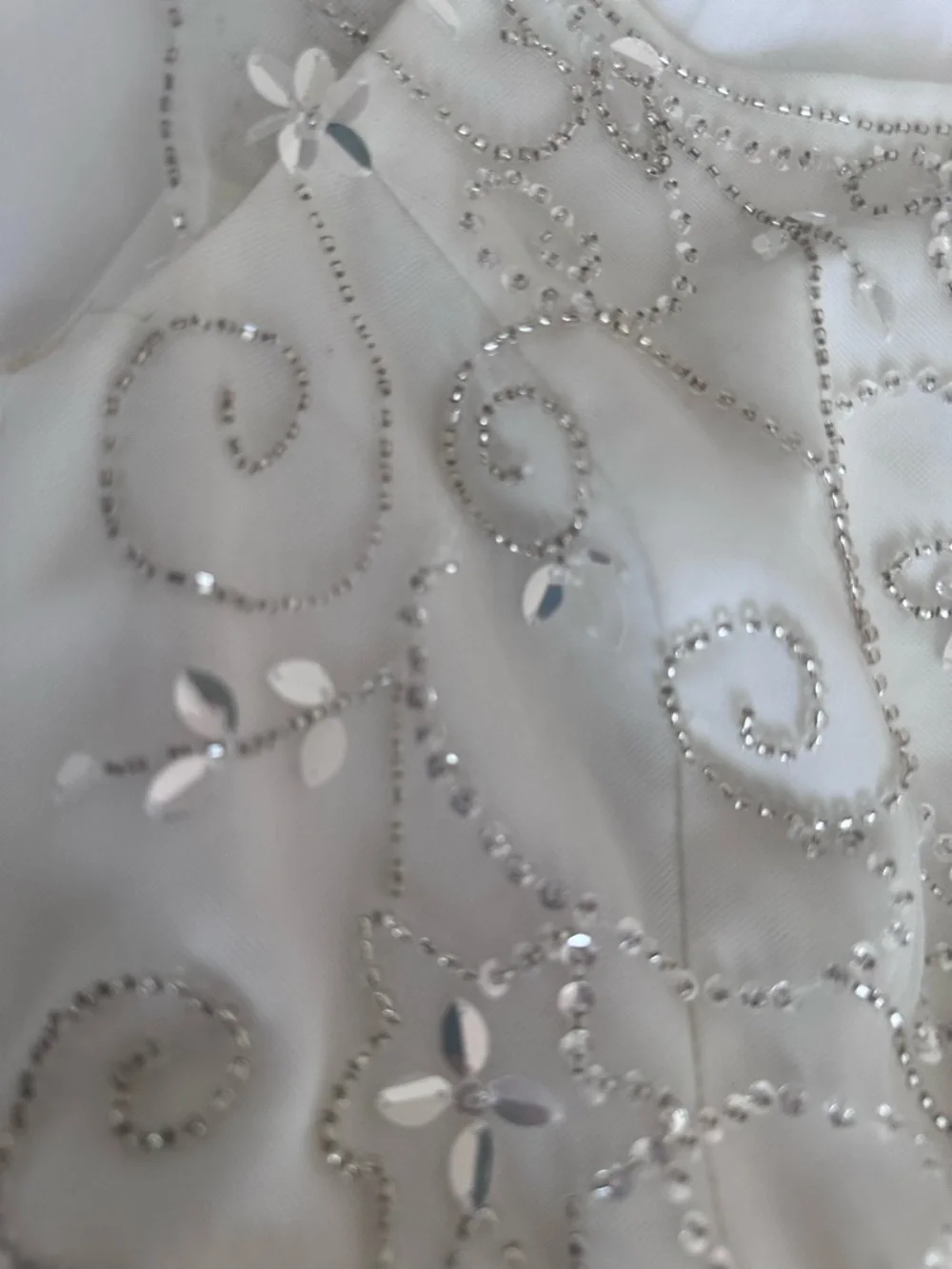 David’s Bridal DB Studio Flower Girl Dress Ivory Tulle Beaded Size 8 NWT - Picture 6 of 11